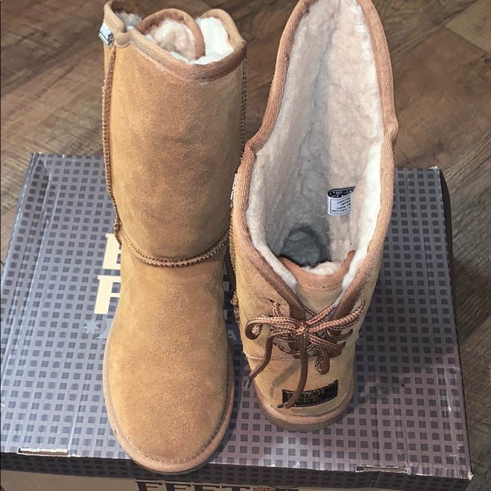 Beach Feet Chestnut Donna Boot (similar to UGG)
